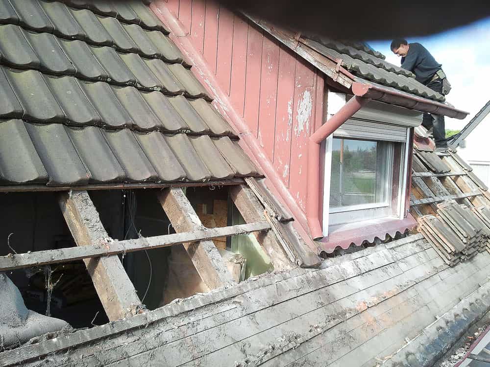 1. Abriß der alten Dacheindeckung